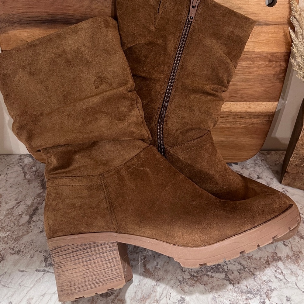 Sonoma Brown Heeled Suede Boots